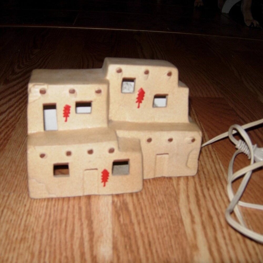 Southwest Native American Pottery Pueblo Adobe House Village Lamp